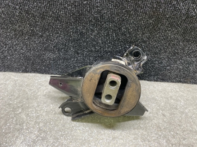 218302W000 HYUNDAI Подушка (опора) двигателя левая купить в Украина