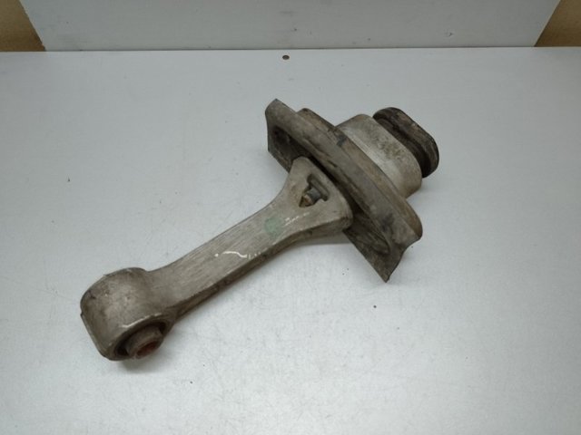 Гидроопора двигателя передняя 219504R000 HYUNDAI