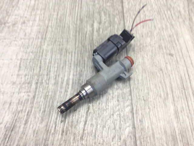 2320929105 TOYOTA Топливные форсунки купить в Чернигов