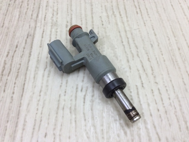 Клапанная форсунка 2320929175 TOYOTA