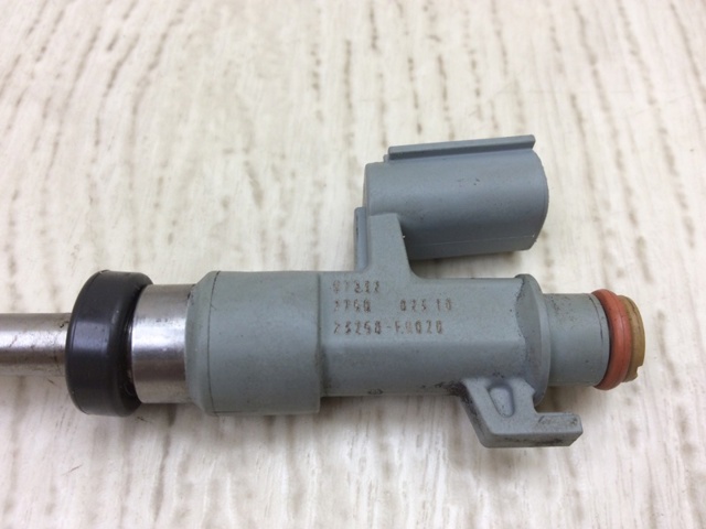 2320929175 TOYOTA Топливные форсунки купить в Черновцы