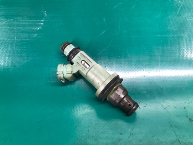 Форсунки 2320946090 TOYOTA