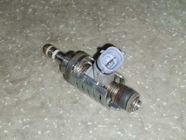 Форсунки 2325031030 TOYOTA