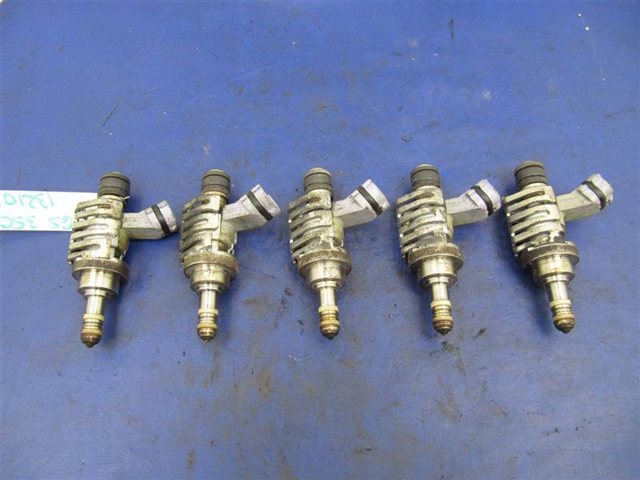 Форсунка инжектора 2325031030 TOYOTA
