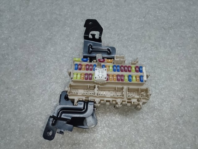 Монжатный блок реле 243504CL0B NISSAN