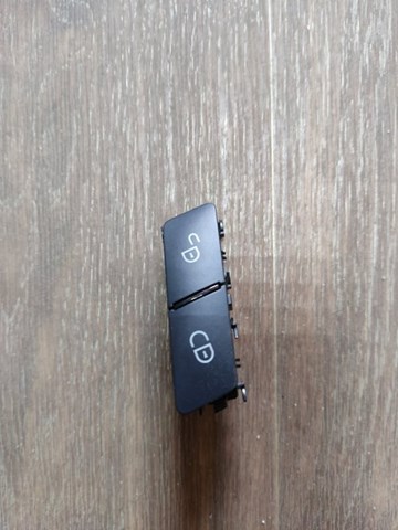 Кнопка блокировки замка двери 252105DA1A NISSAN