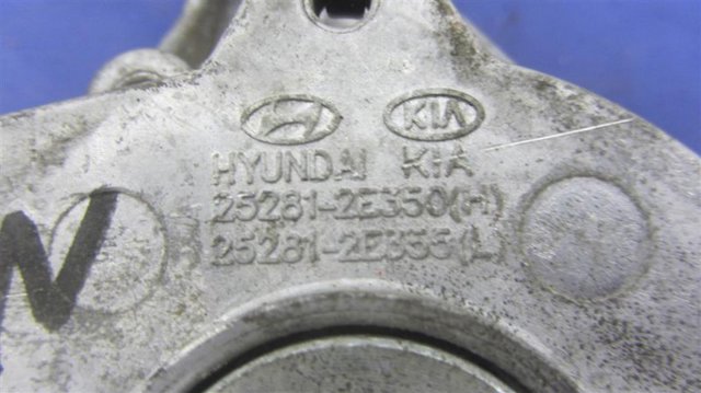 HYUNDAI 252812E350 Натяжитель приводного ремня в наличии Львов