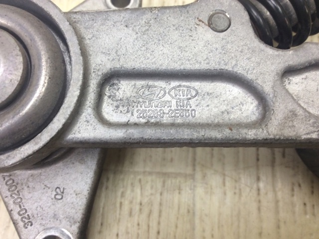 HYUNDAI 252832E650 Натяжитель приводного ремня в наличии Сумы