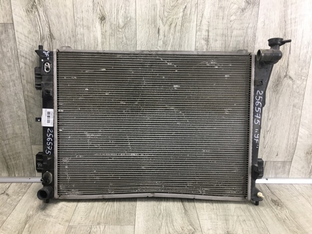 HYUNDAI 253103Q500 Радиатор охлаждения двигателя в наличии Павлоград