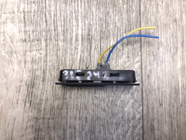 NISSAN 253804EA0A Кнопка привода замка крышки багажника (двери 3/5-й (ляды) в наличии Черновцы