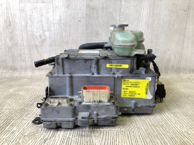 HYUNDAI 254304R000 Бачок системы охлаждения в наличии Запорожье