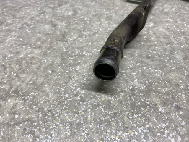 HYUNDAI 254572B000 Шланг (патрубок) водяного насоса приемный в наличии Черновцы