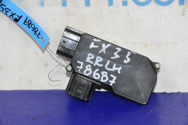 Кнопки заднего левого стекло подъемника 254B61CY1A NISSAN
