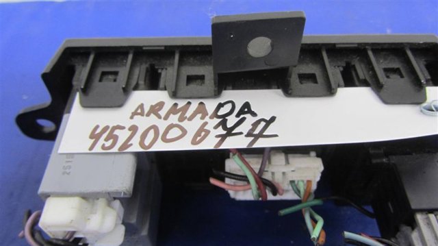 Блок управления зеркалами заднего вида, на торпедо 25570CT00B NISSAN