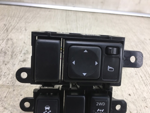 25570CT01B NISSAN Блок управления зеркалами заднего вида, на торпедо купить в Львов