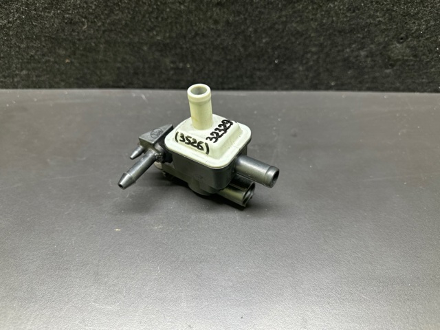 TOYOTA 2586021140 в наличии Николаев