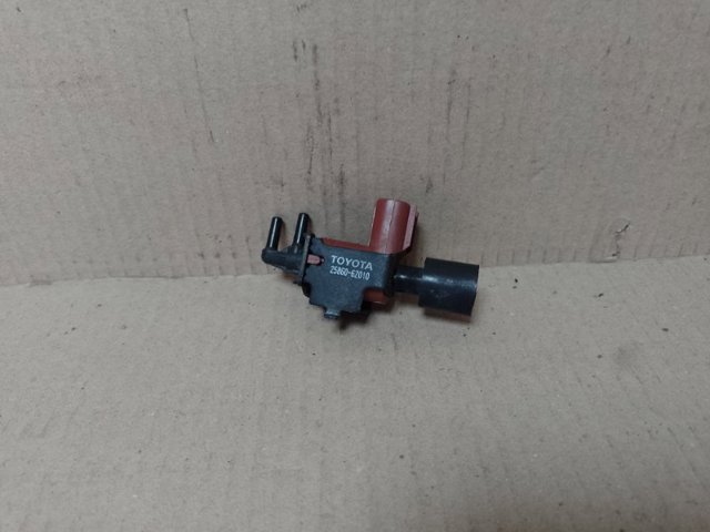 Переключающий клапан системы подачи воздуха 2586062010 TOYOTA