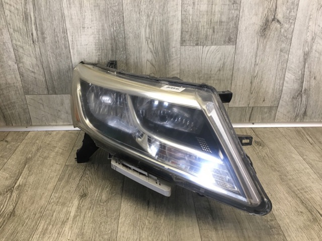 260103KA0A NISSAN Правая фара купить в Черкассы