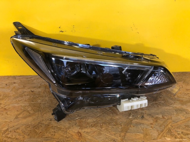 Фара передняя правая 260106WK7A NISSAN
