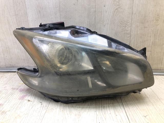 Фара основная правая 260109N00A NISSAN