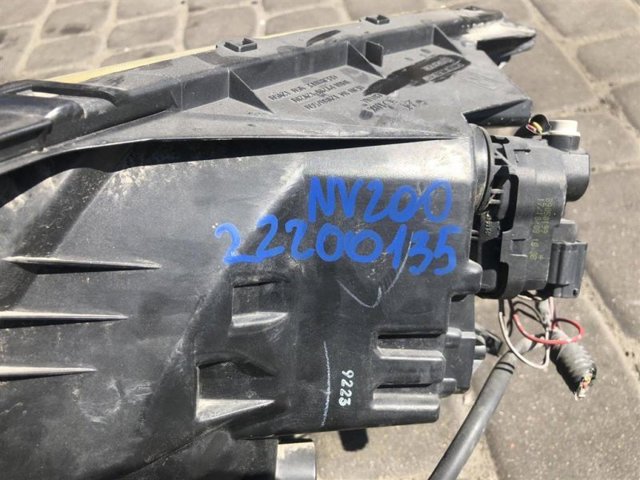26010BJ10A NISSAN Правая фара купить в Житомир