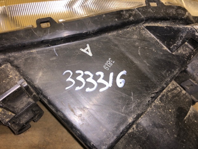 NISSAN 26010CG025 Правая фара в наличии Харьков