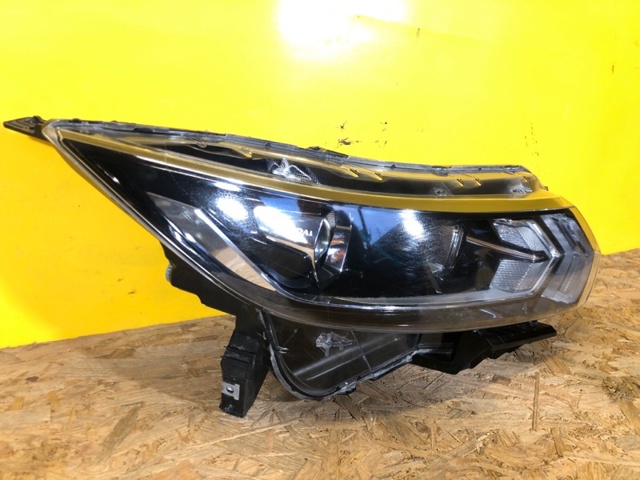 26010HV00A NISSAN Фара правая купить в Каменское