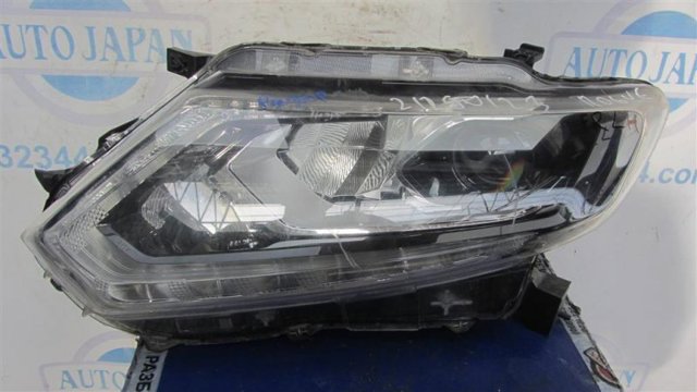 Фары 260604CC5C NISSAN