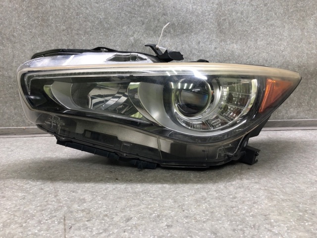 Фара левая передняя 260604HB0A NISSAN