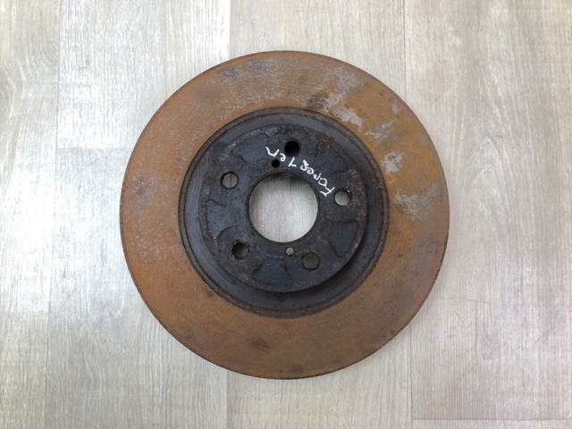 Передний тормозной диск 26300SJ010 SUBARU
