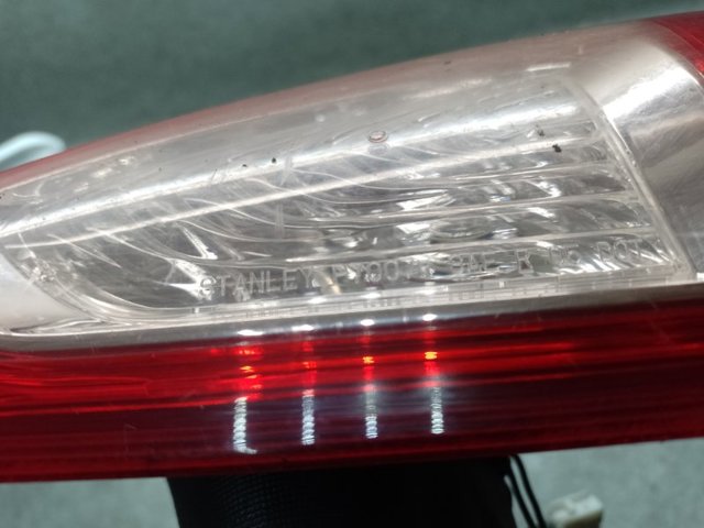 NISSAN 265401BA1C Фонарь задний правый внутренний в наличии Винница