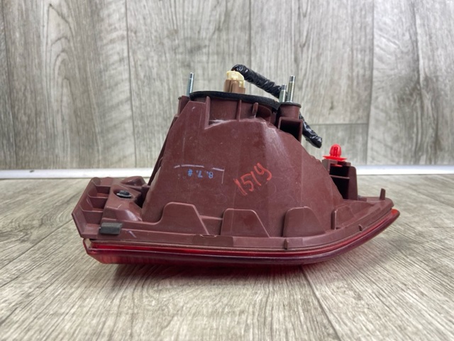 265401CA0A NISSAN Фонарь задний правый внутренний купить в Павлоград