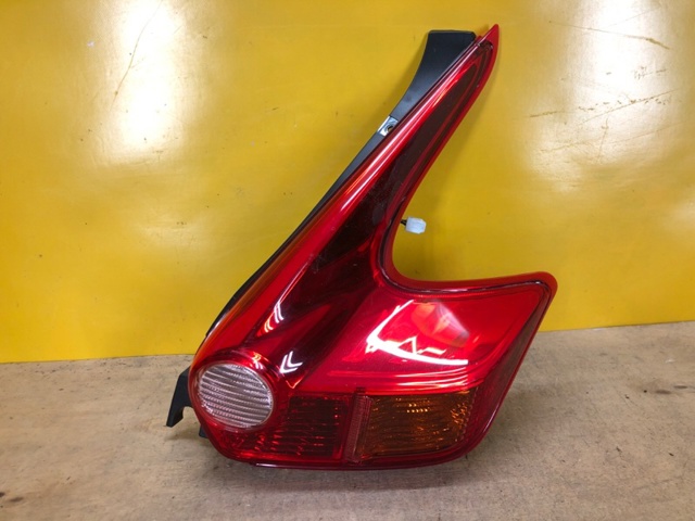 Правый стоп 265501KA0A NISSAN