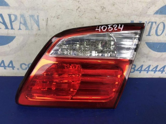 Фонарь задний правый, внутренний 265503Y528 NISSAN