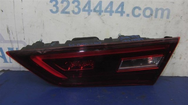 Фара задняя правая внутренняя 265505CA1A NISSAN