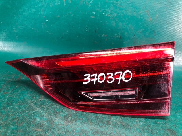 Фара задняя правая внутренняя 265505NA1A NISSAN