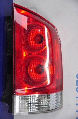 Фонарь задний правый 26550ZC225 NISSAN