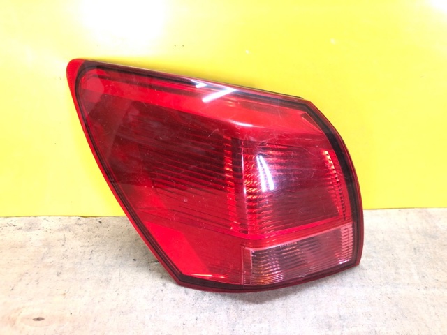 Фонарь задний 26555EY00A NISSAN