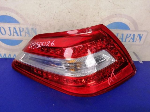 Задний левый стоп 26555JN00A NISSAN
