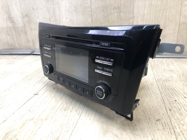 281859TB0A NISSAN Магнитола (радио AM/FM) купить в Николаев
