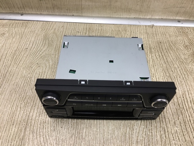 NISSAN 28185BV80A Магнитола (радио AM/FM) в наличии Харьков