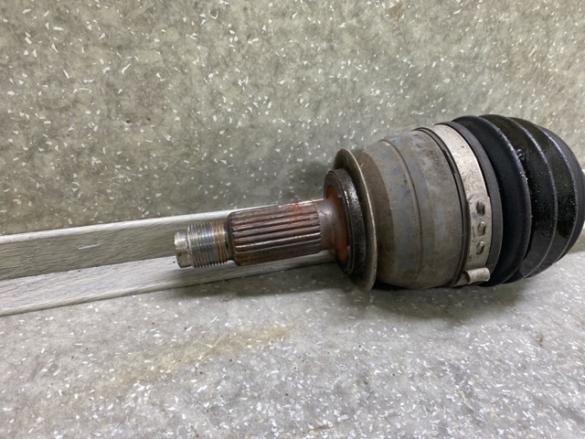 Ось передняя в сборе 28321SG010 SUBARU
