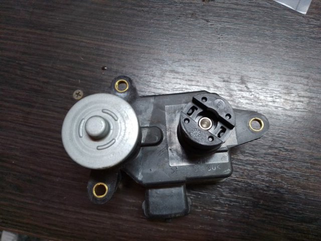 Актуатор привода заслонок впускного коллектора 283812F600 HYUNDAI
