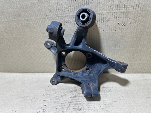 SUBARU 28411SC001 Цапфа задняя правая в наличии Павлоград