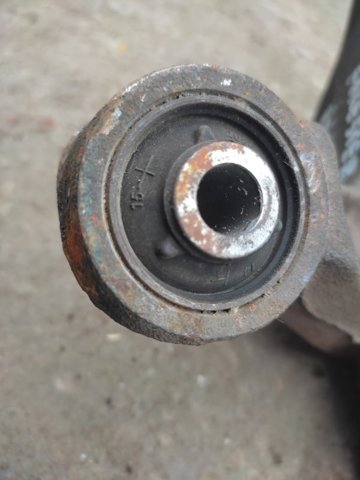 28411SG000 SUBARU Цапфа (поворотный кулак) задний правый купить в Каменское