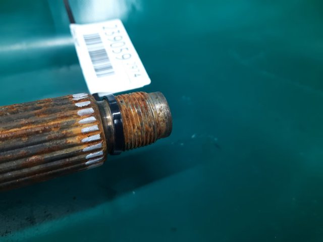SUBARU 28421FG010 Полуось задняя в наличии Ужгород