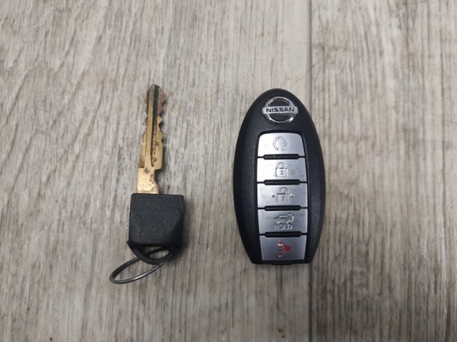 285E36FL7A NISSAN Ключ-заготовка купить в Николаев