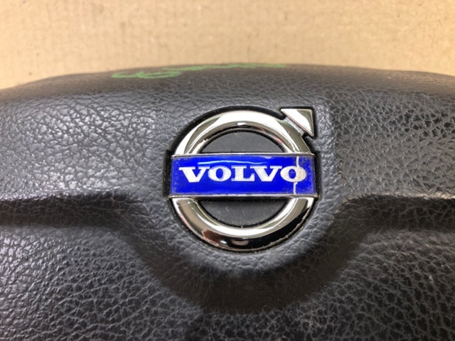 VOLVO 30661018 Подушка безопасности водителя в наличии Черновцы