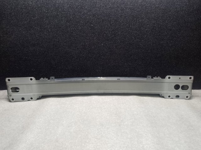 VOLVO 30791152 Усилитель бампера переднего в наличии Киев