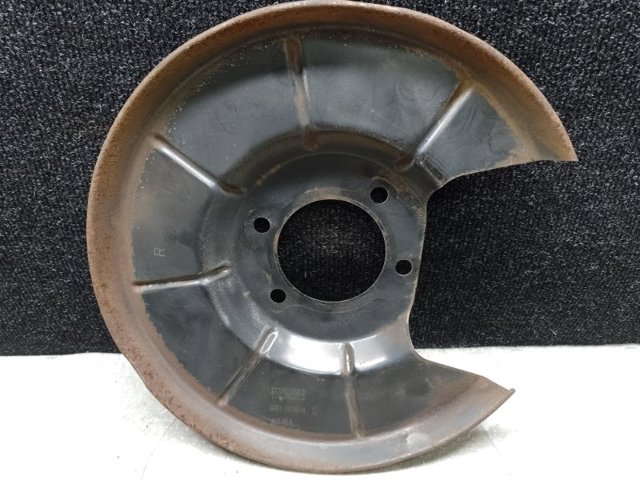 Защита тормозного диска заднего, правая 30793308 VOLVO